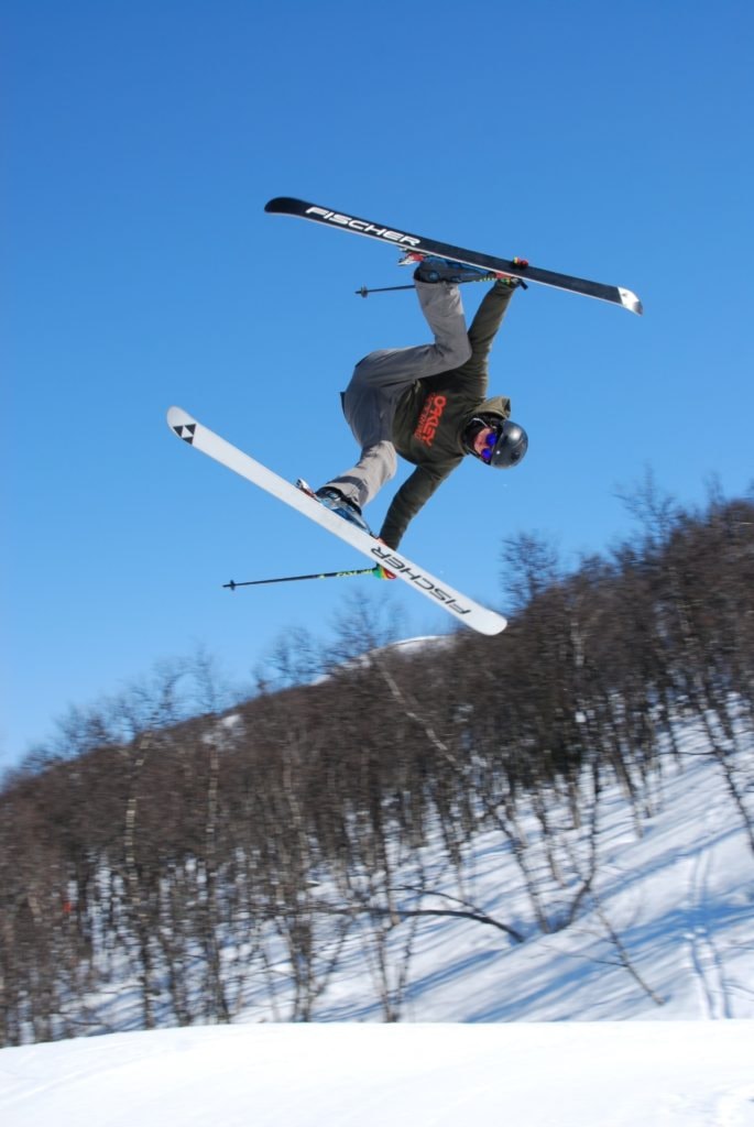 Lyst til å jibbe, kjøre i skogen og leke til vinteren?